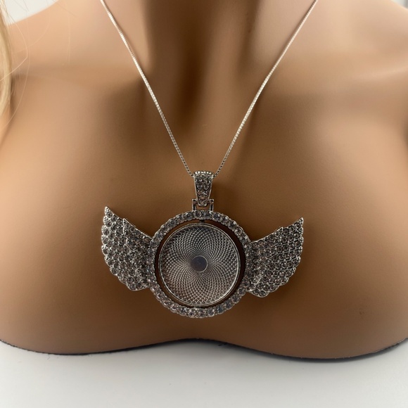 Angel wing picture pendant, vvs Spinning two sided picture charm memory pendant - Picture 3 of 4